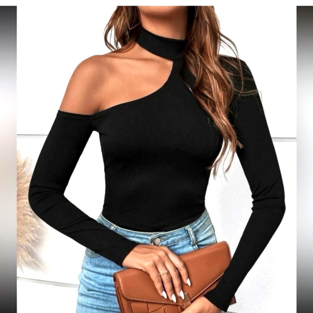 Trendy Sexy Black Top